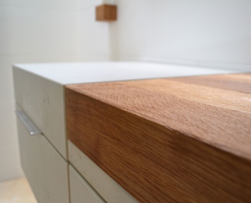 Beton und Holz: ein bulbaum Produkt ist immer eine qualitativ hochwertige Einzelanfertigung. bulbaum hat die kreative Idee und das perfekte Handwerk für jeden Kundenwunsch.