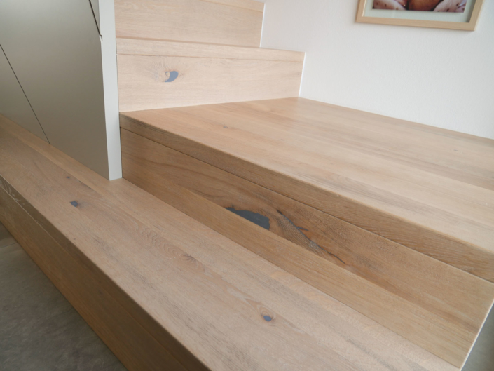 stairs in oak: hochwertige Einzelanfertigung. bulbaum hat die kreative Idee und das perfekte Handwerk für jeden Kundenwunsch.